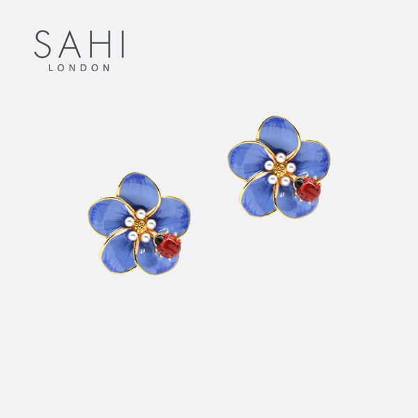 Forget Me Not Stud Earrings For Woman – Sahi London Check out our forget me not stud earing collection, visit our unique jewellery for girls and woman from sahi london UK online store, this beautiful 18CT gold plated forget me not earrings reflects the charm of your personality, book your favorite Jewellery in amazing discount and order now