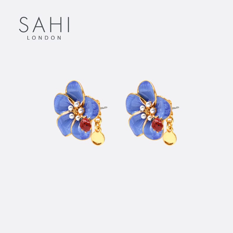 Forget Me Not Stud Earrings For Woman – Sahi London Check out our forget me not stud earing collection, visit our unique jewellery for girls and woman from sahi london UK online store, this beautiful 18CT gold plated forget me not earrings reflects the charm of your personality, book your favorite Jewellery in amazing discount and order now